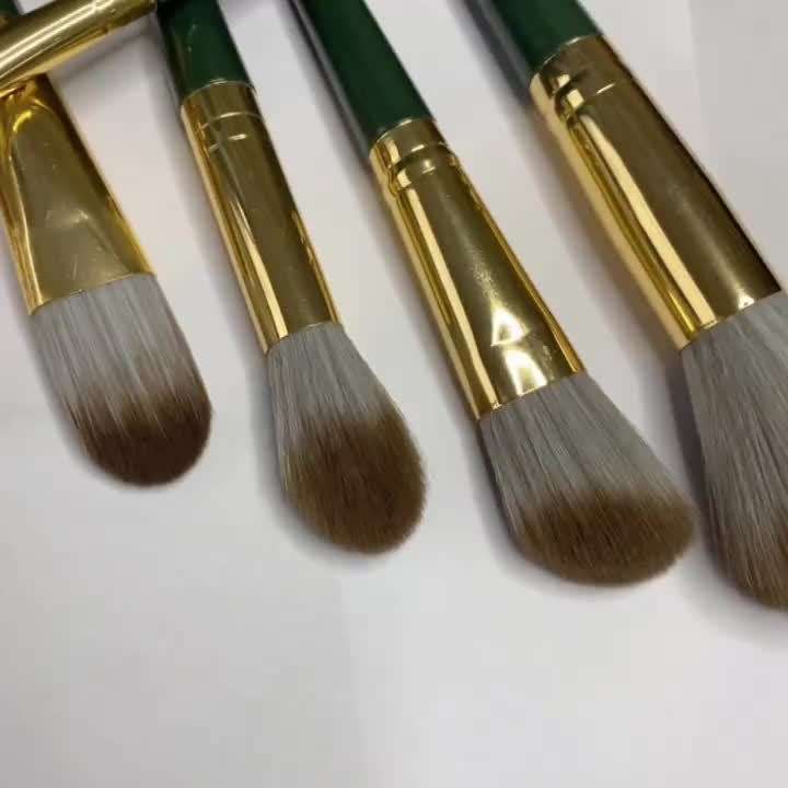 Makeup Brush Set Color Green  2 Black Powder Puffs