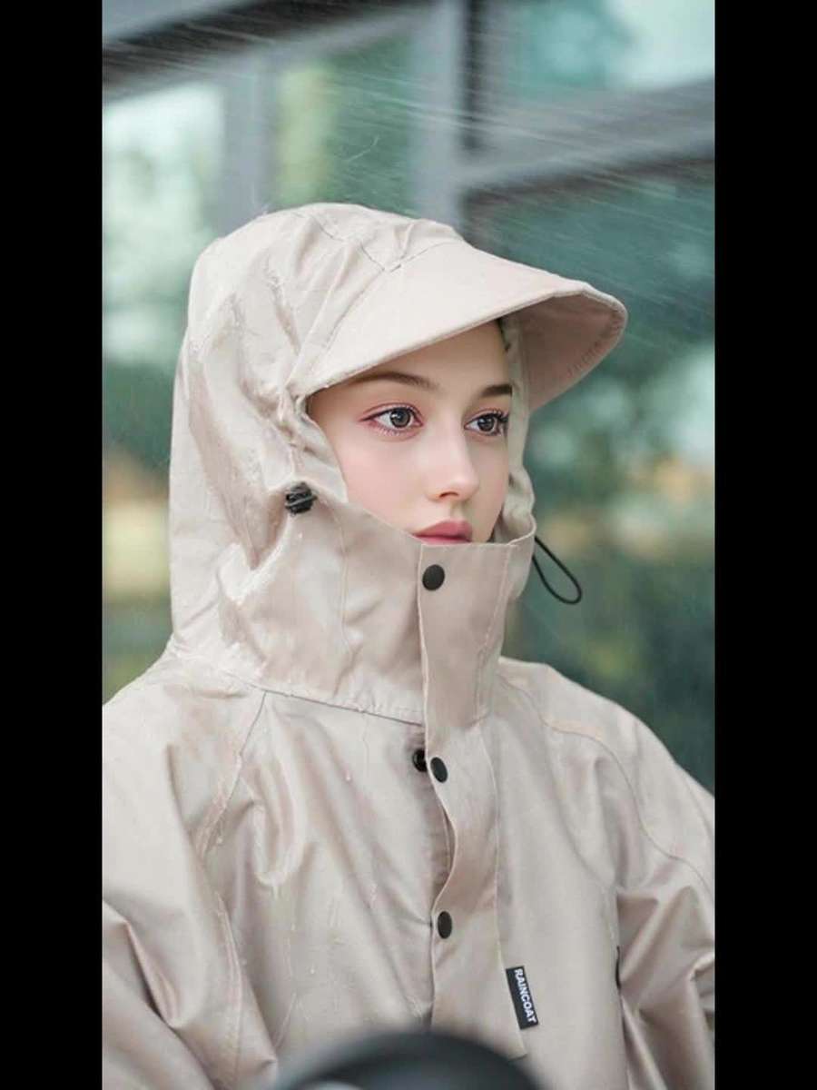 Raincoat Black Size Uk M