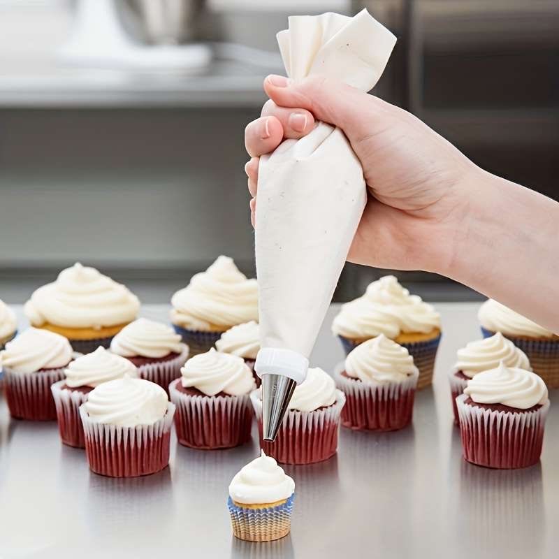 Piping Nozzle Items 26 Piece Decorating Set