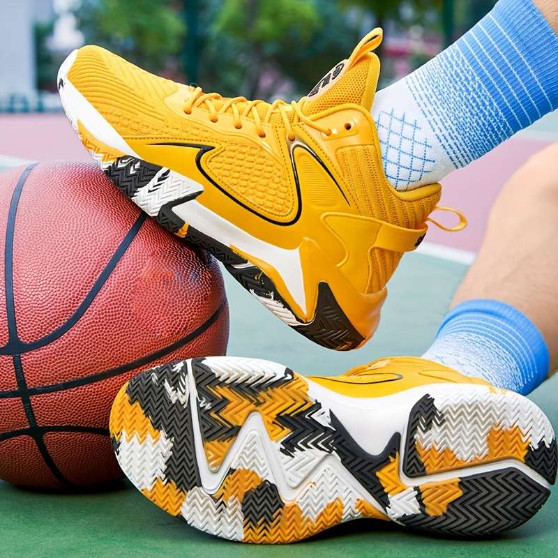 Sneakers Yellow Size Uk 7.5