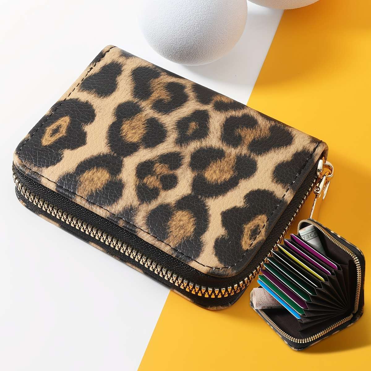 Stylish Leopard Print Women'S Compact Walletfaux Leather With Zipper Closure Credit Card Ho