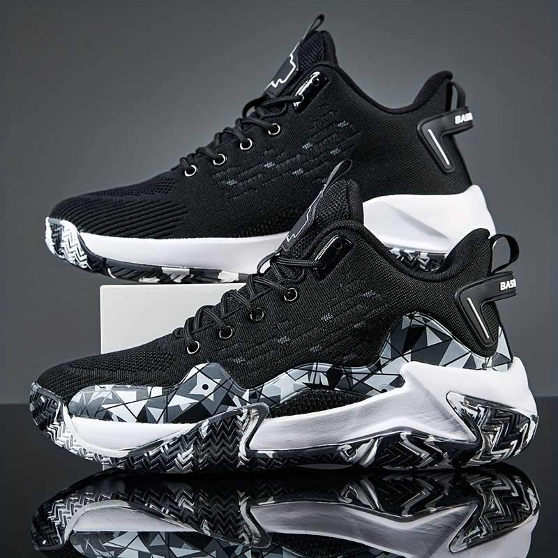 Sneakers Black Size Uk 7.5