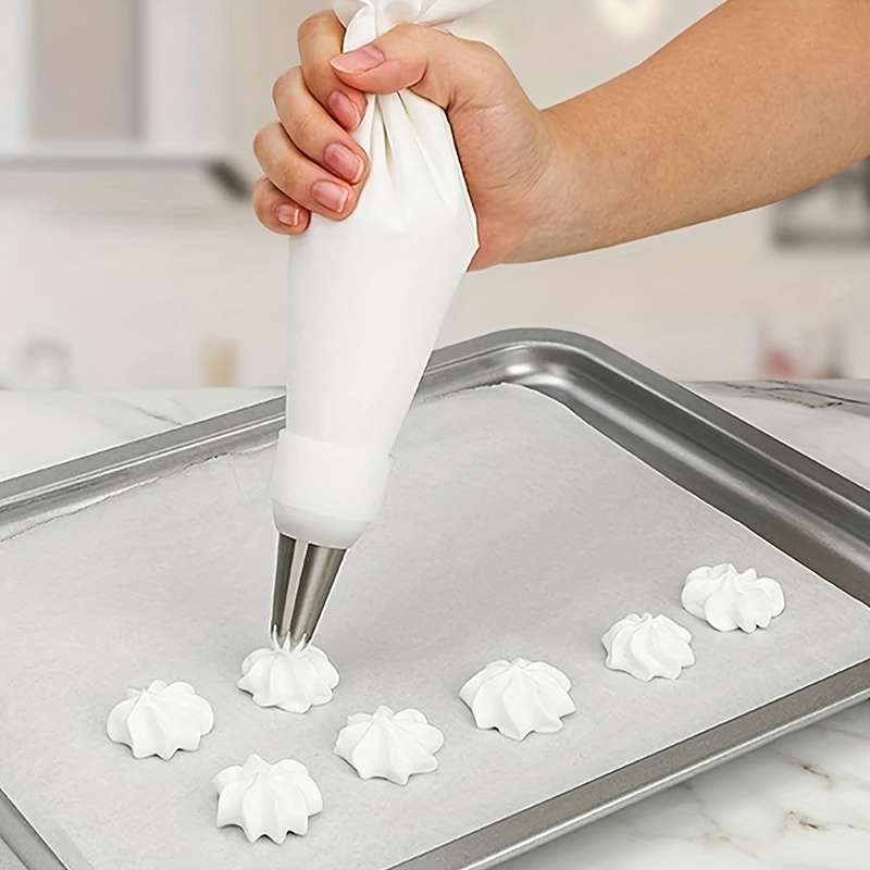 Piping Nozzle Items 26 Piece Decorating Set