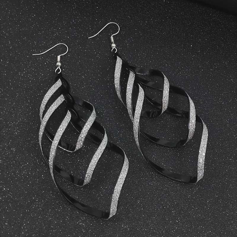Women S Earrings Color Golden Size 10.92*3.58Cm
