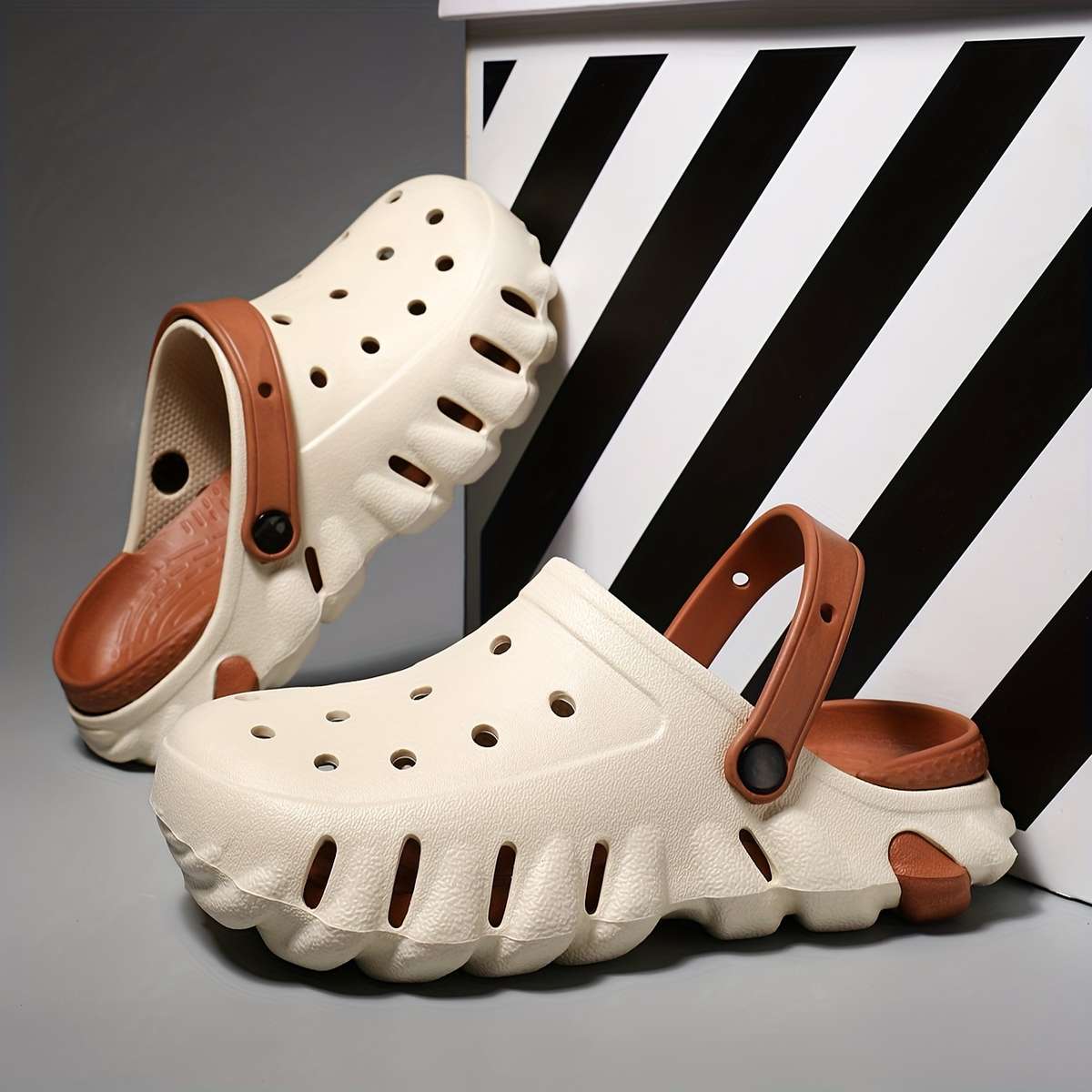 Sandals Color Grey Size Uk 4