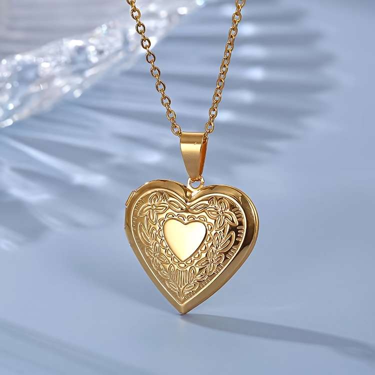 Womens Necklace Color Golden