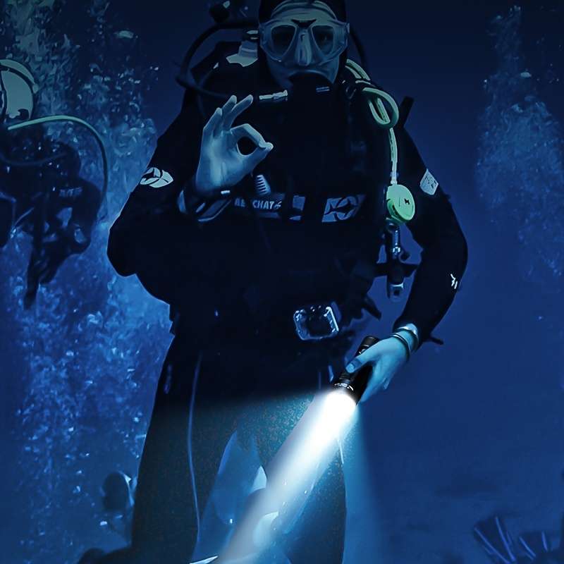Premium 1Pc Smiling Shark Scuba Diving Flashlight Dive Professional Reliable