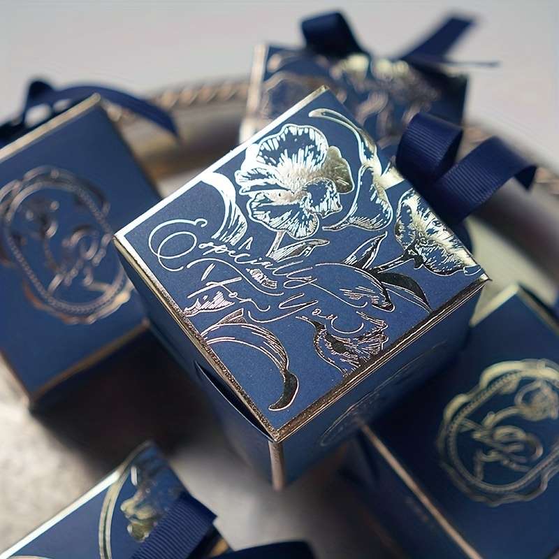 Christmas Gift Boxes Color Beige Size 7X 7X 7Cm