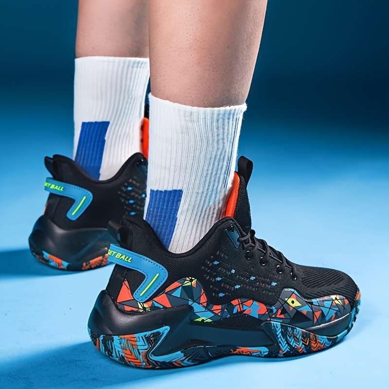 Sneakers Black Size Uk 7.5