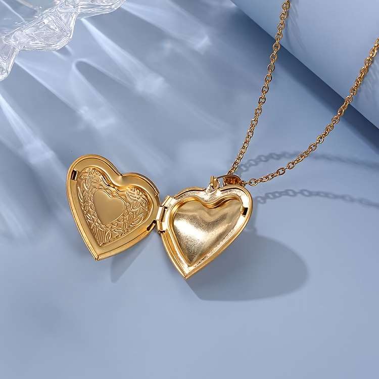 Womens Necklace Color Golden