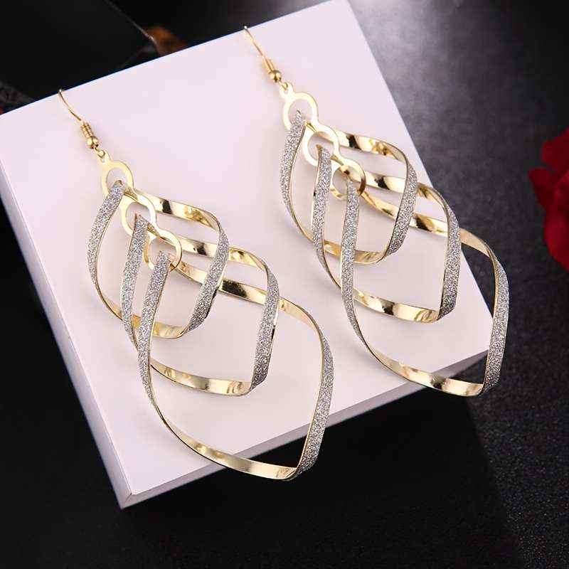 Women S Earrings Color Golden Size 10.92*3.58Cm