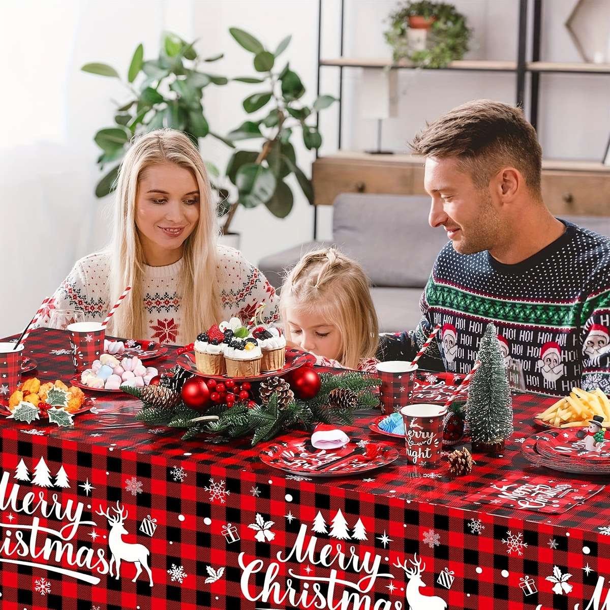Christmas Tablecloth Style 16 Pcs 7Inch Plates
