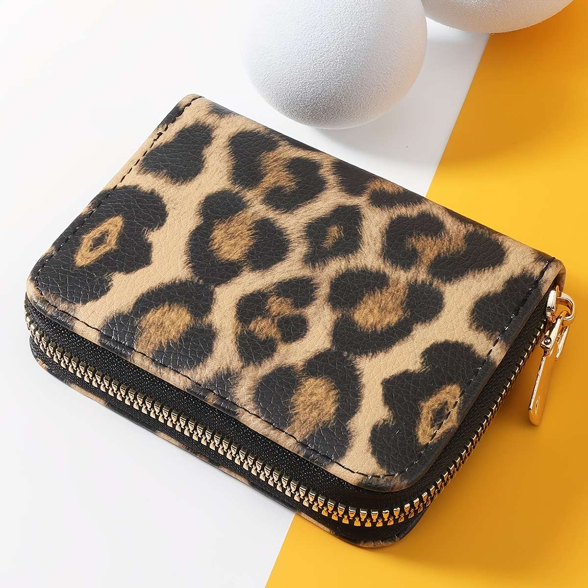 Stylish Leopard Print Women'S Compact Walletfaux Leather With Zipper Closure Credit Card Ho