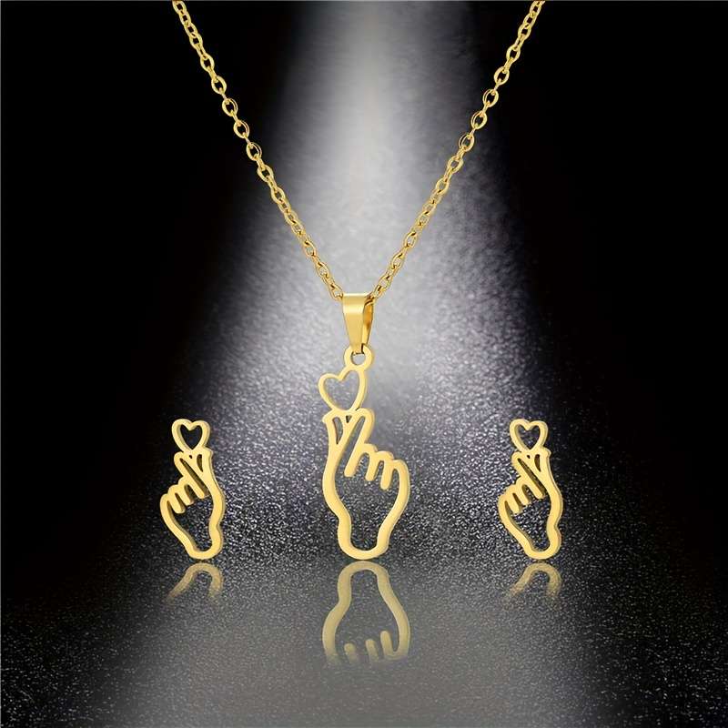 Womens Necklace Color Golden