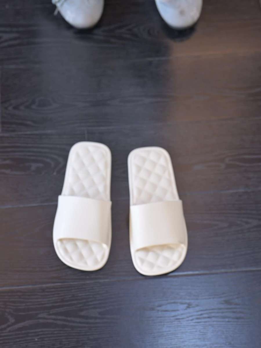 Sandals Color White Size Uk 2.5 3