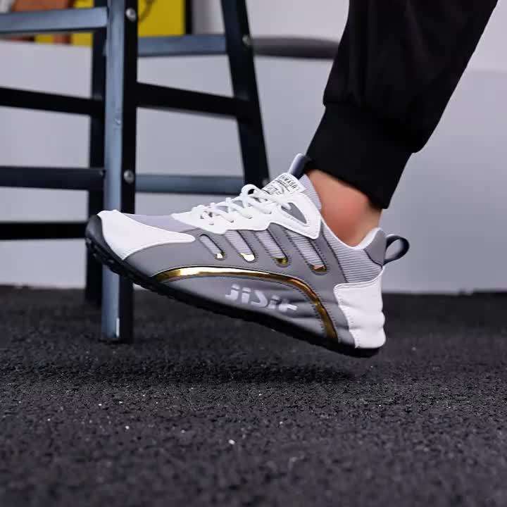 Women S Sneakers Color White And Black Sizeuk 7.5