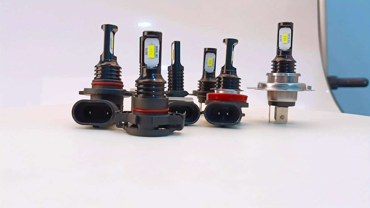 Car Lights Model 5202 Quantity 2Pcs Plugnplay