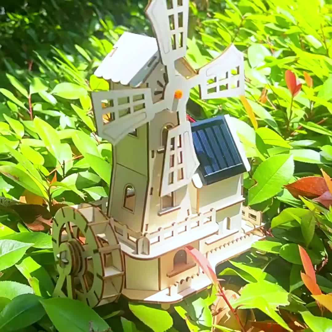 3D Building Model Puzzle Set Color Dutch Windmill