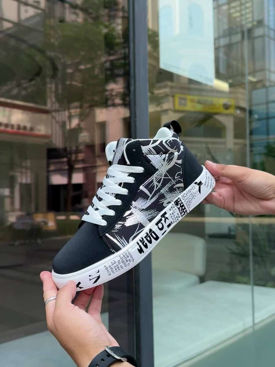 Sneakers Color Black And White Sizeuk 7