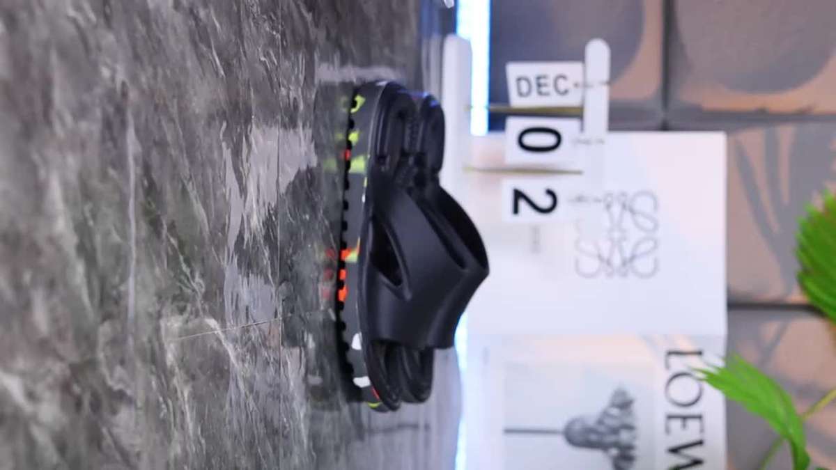 Sandals Color Black Size Uk 7.5 8