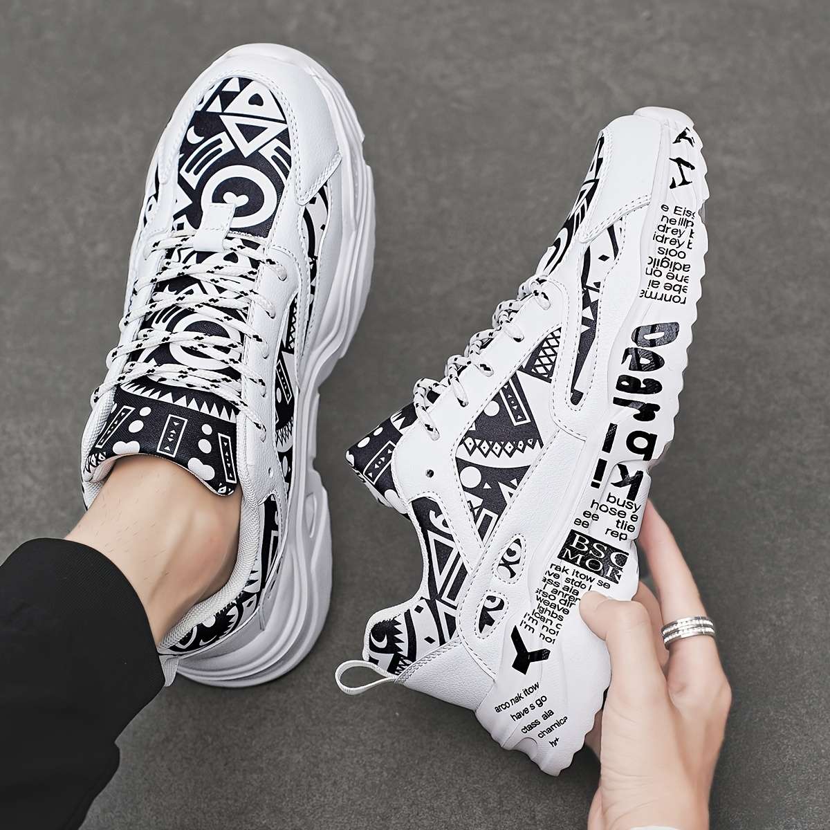 Sneakers Color White And Black Sizeuk 7