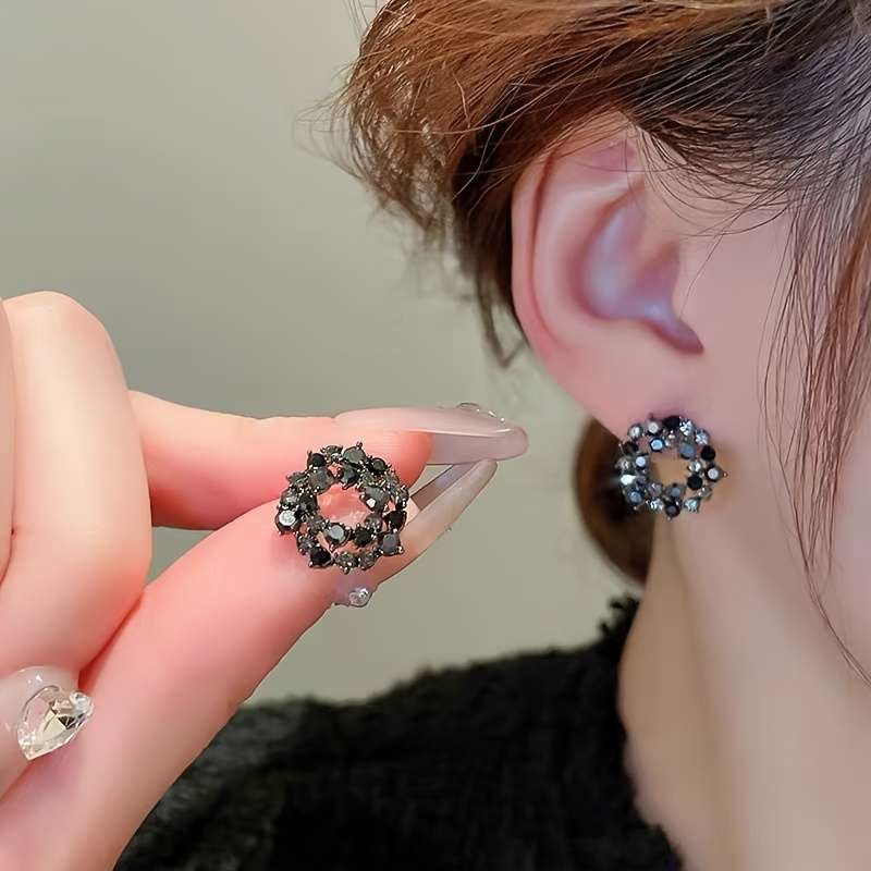Women S Earrings Color Black