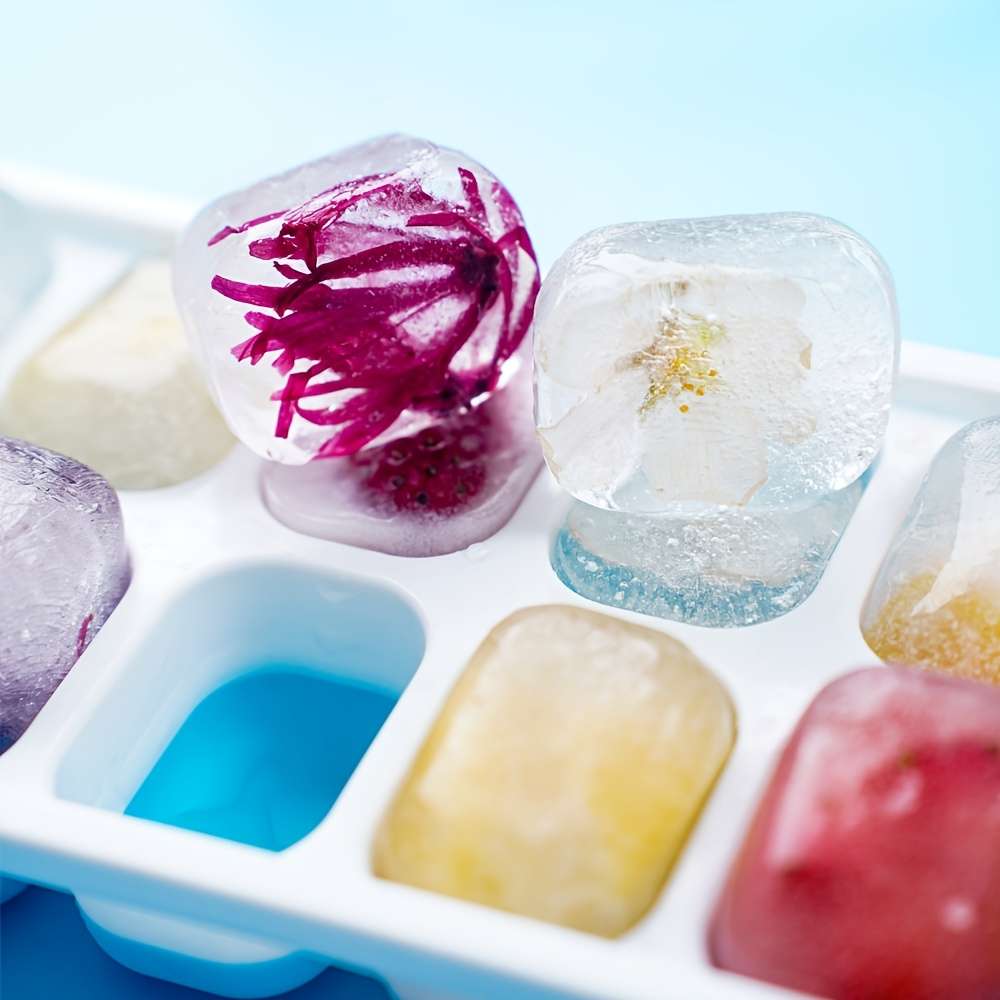 Ice Molds Quantity 2Pcs Random Color