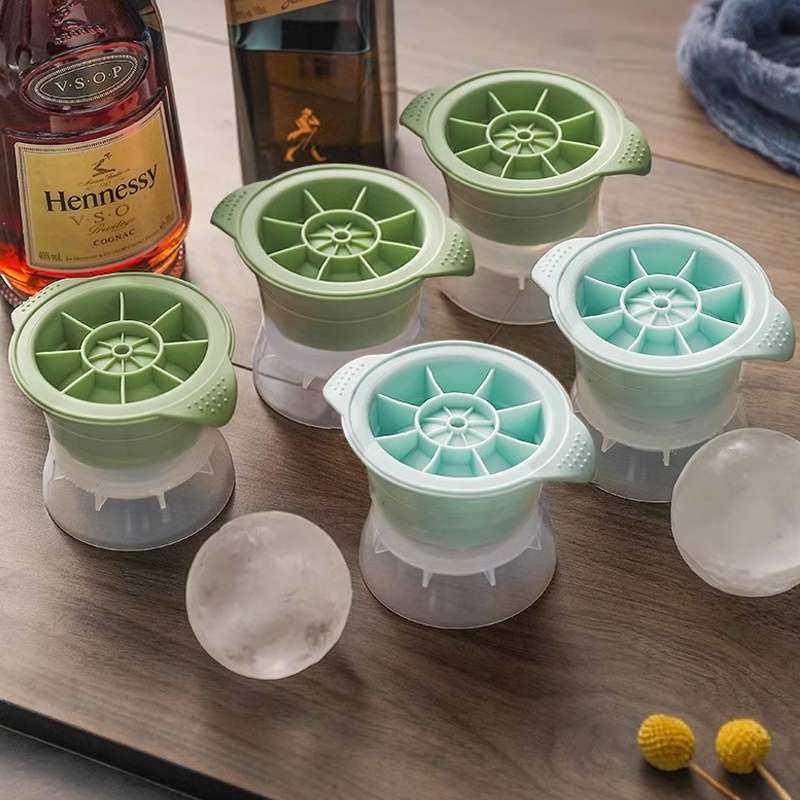 Ice Molds Color Random Color 2 Packs