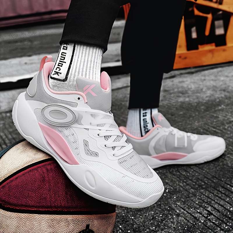 Sneakers Figure 2 Size Uk 7
