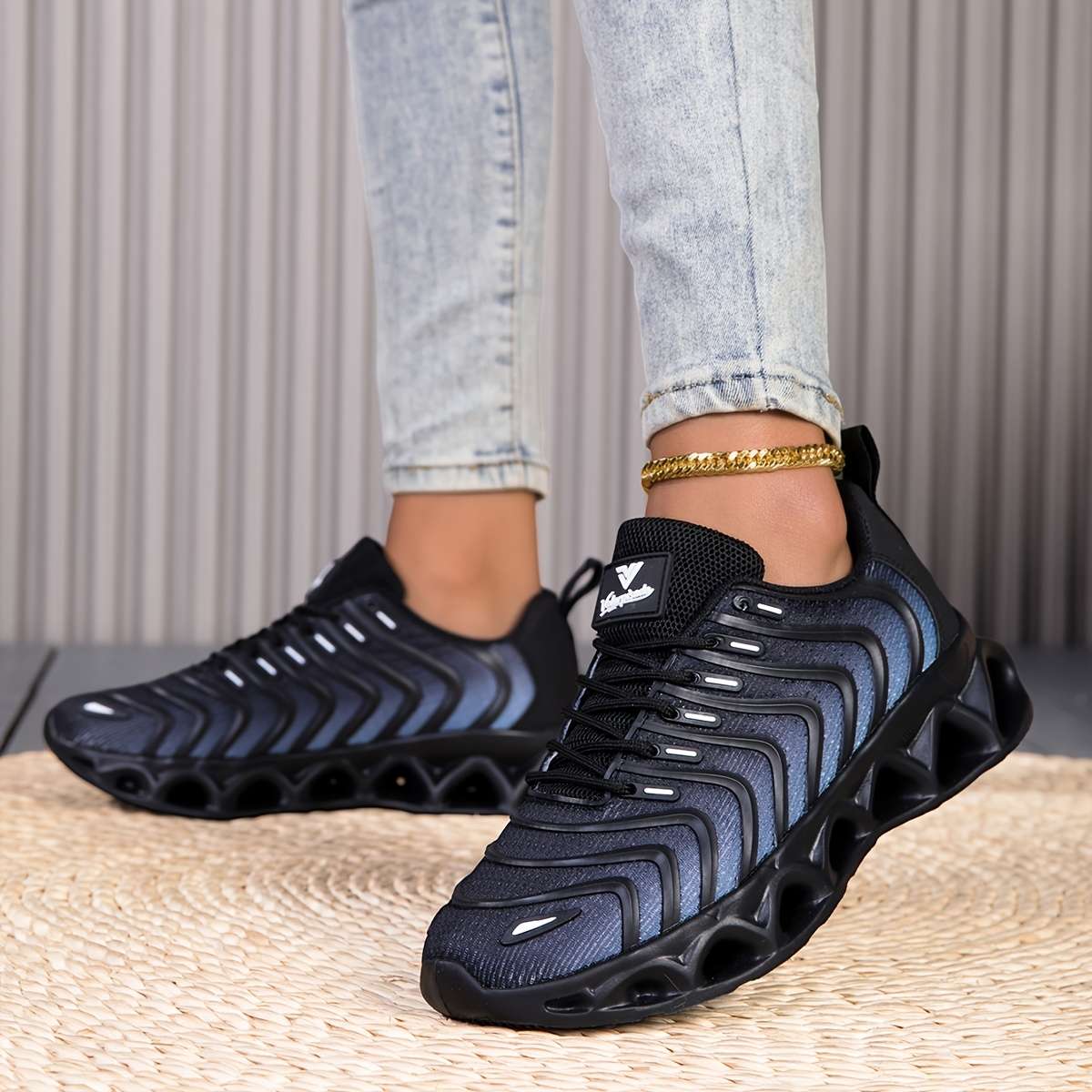 Sneakers Color Black Sizeuk 7