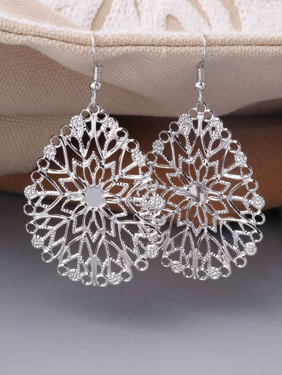 Women S Earrings Color Golden Size 6.3*3.76Cm