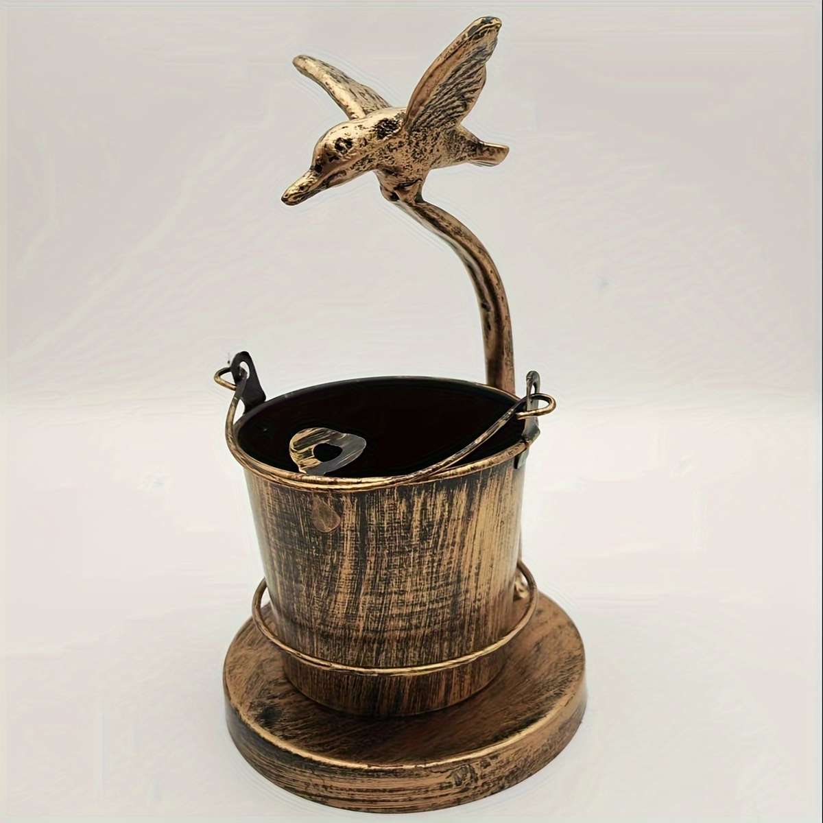 Unique Metal Retro Ashtray Household Large Ashtray Personality Trend Items