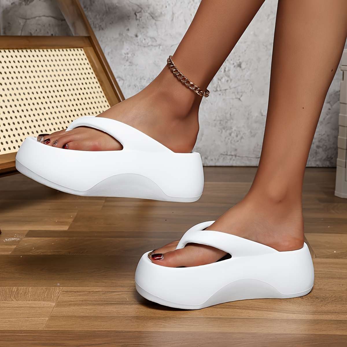 Ladies Summer Flip Flops White Uk 3.5-4