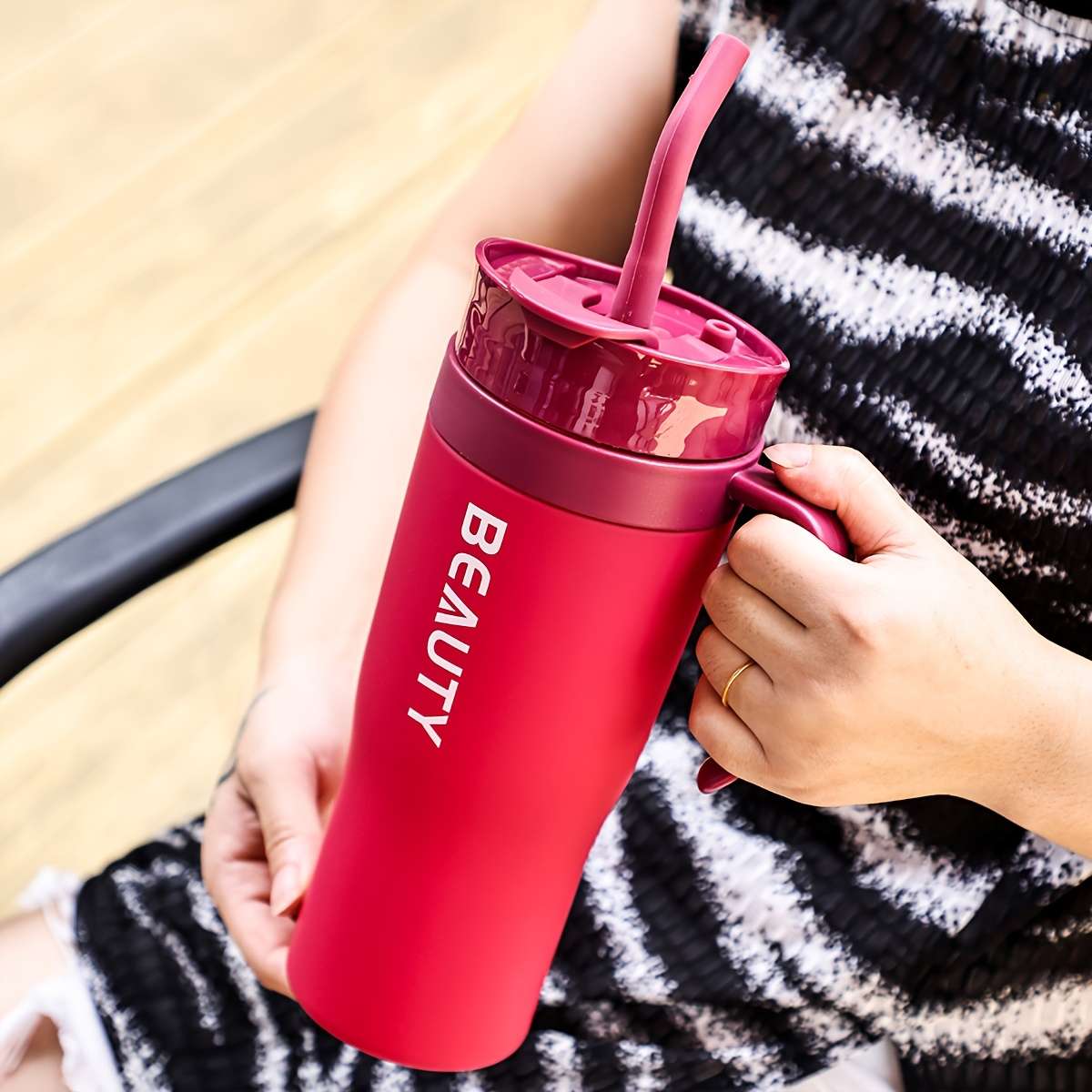 Water Cup Color Deep Red 600Ml