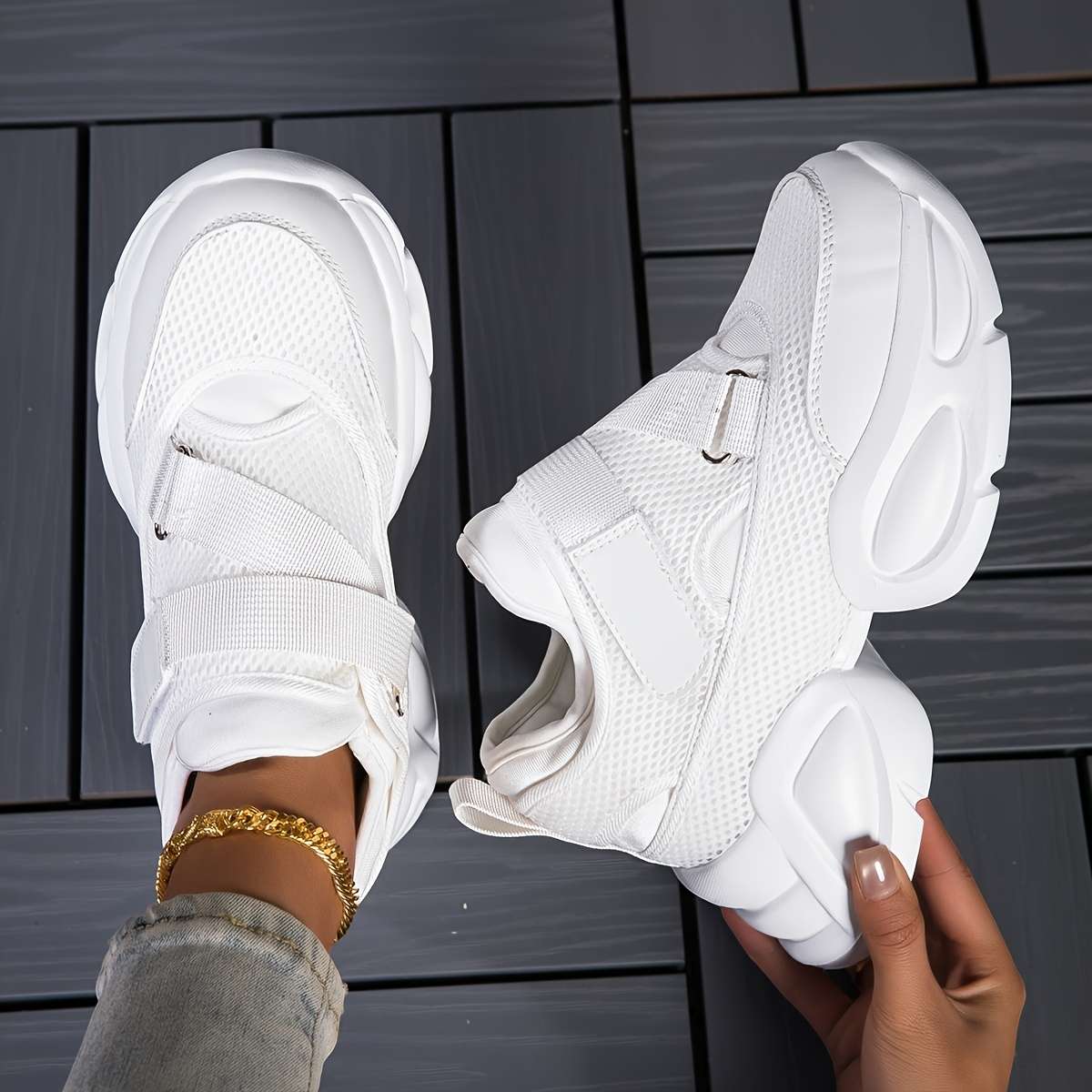 Women S Sneakers Color White Sizeuk 4