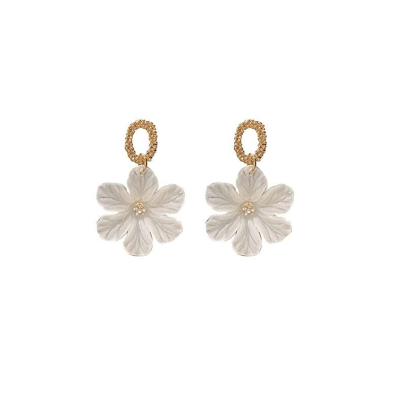 Women S Earrings Style The Flowers