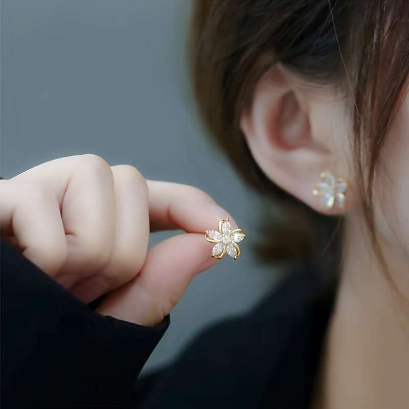 Women S Earrings Color Golden