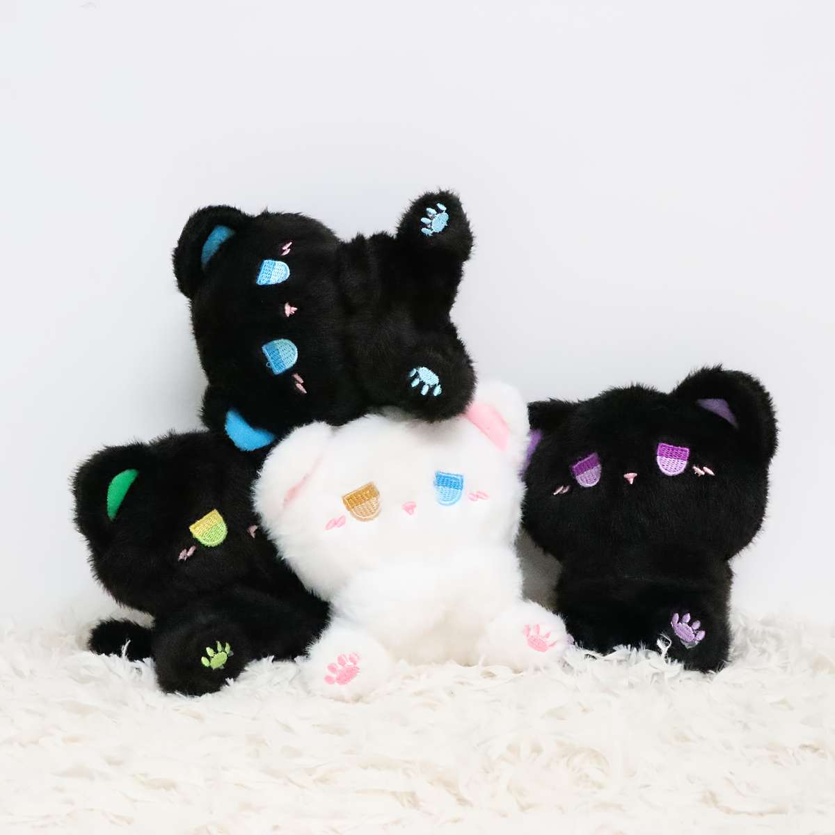Plush Toys Color Black Green