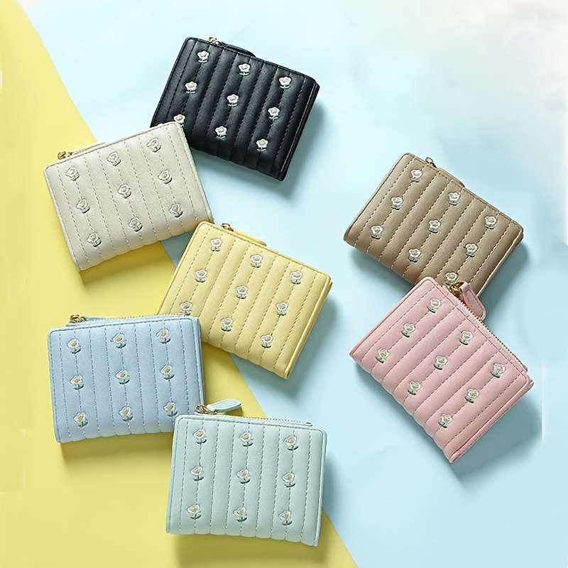 Chic Retro Floral Womens Walletcompact Two-Fold Design With Multiple Card Slots Lightweigh