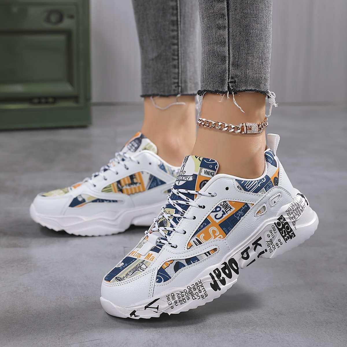 Sneakers Color White And Black Sizeuk 7.5