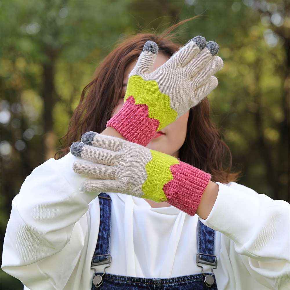 Gloves Color Pink