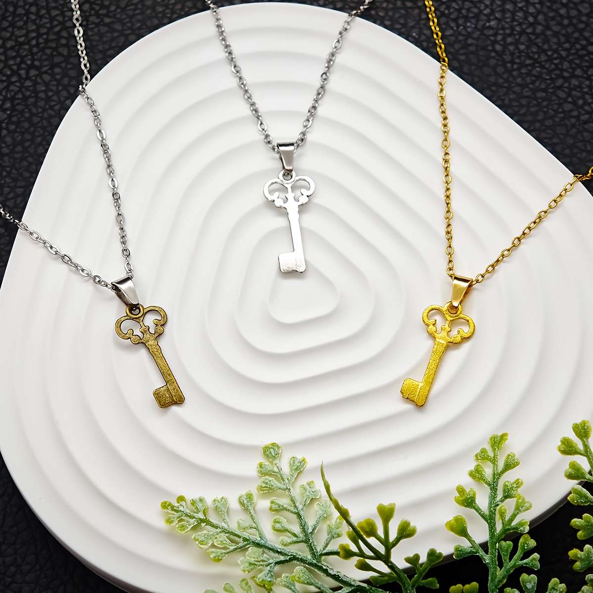 Womens Necklace Color 3Pcs Set