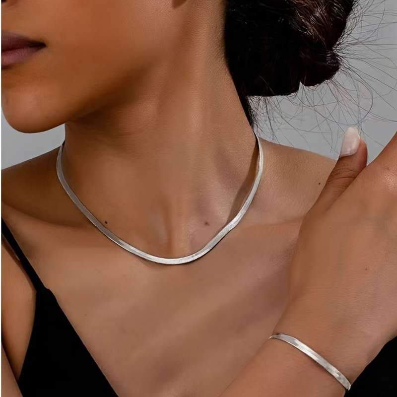 Crystal Adaptable Jewelry Featuring Flat