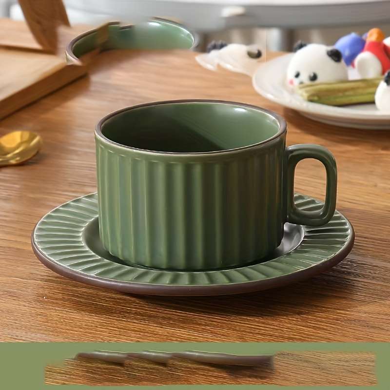 Water Cup Style Vintage