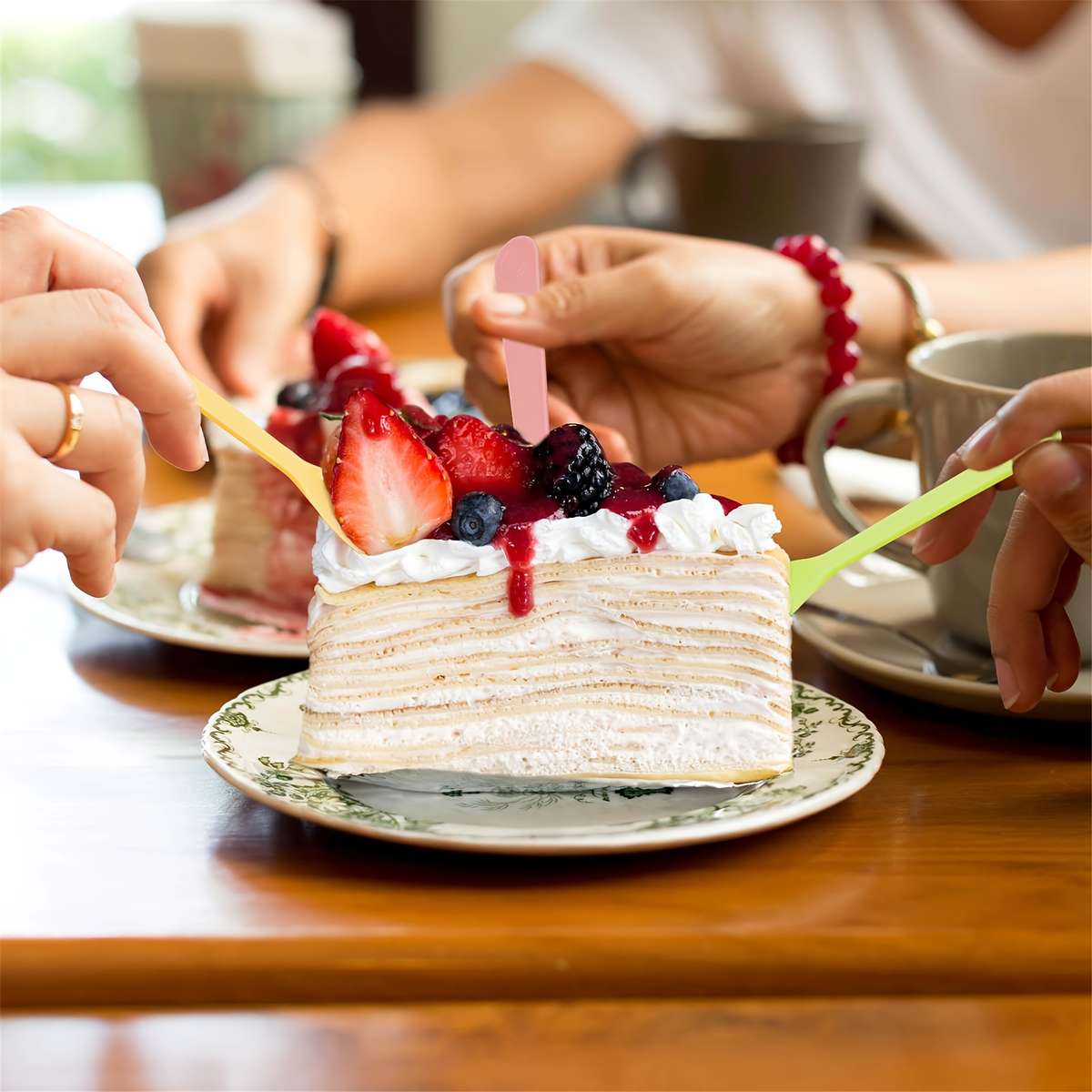 100pcs Disposable Dessert Spoons Cake Spoons Plastic Forks And Spoons Fruit Forks And Spoons