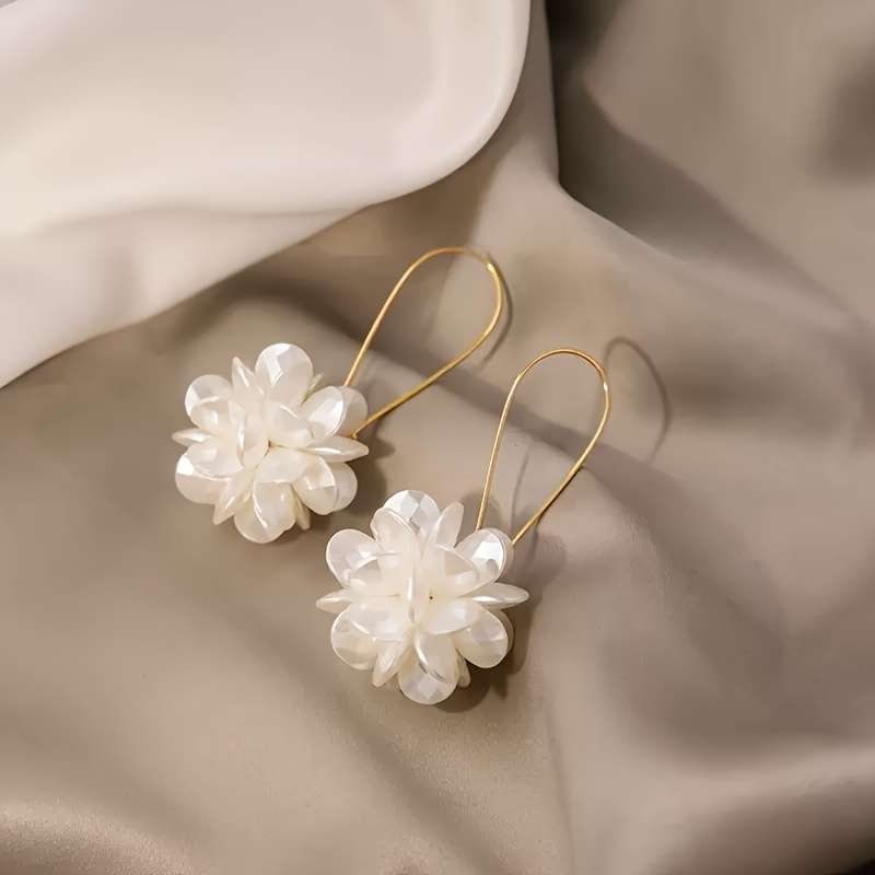 Women S Earrings Color White