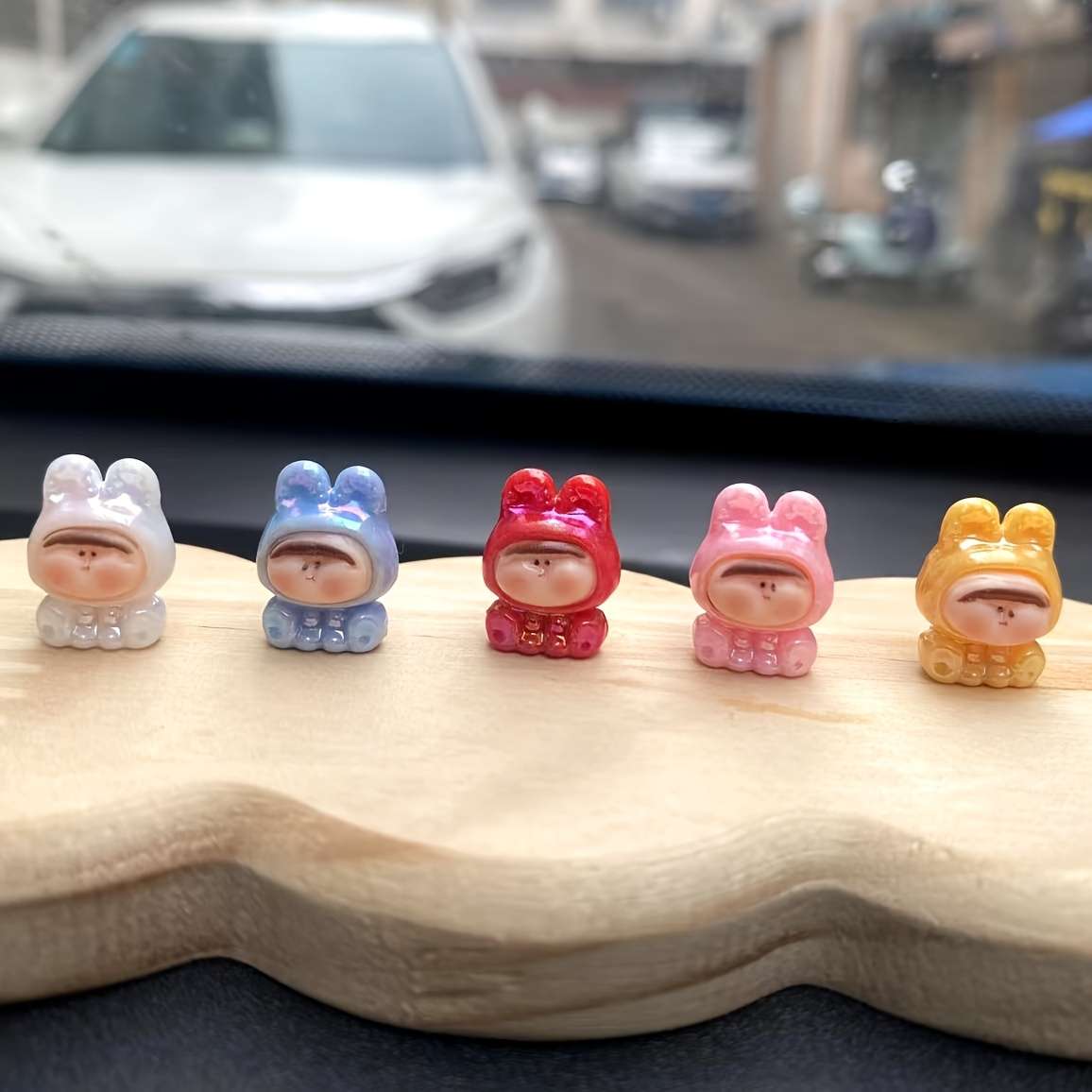 Car Interior Decor Items 7Pcs Mixed Color Three Dimensional Figures