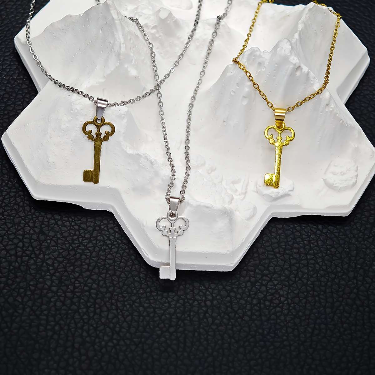 Womens Necklace Color 3Pcs Set