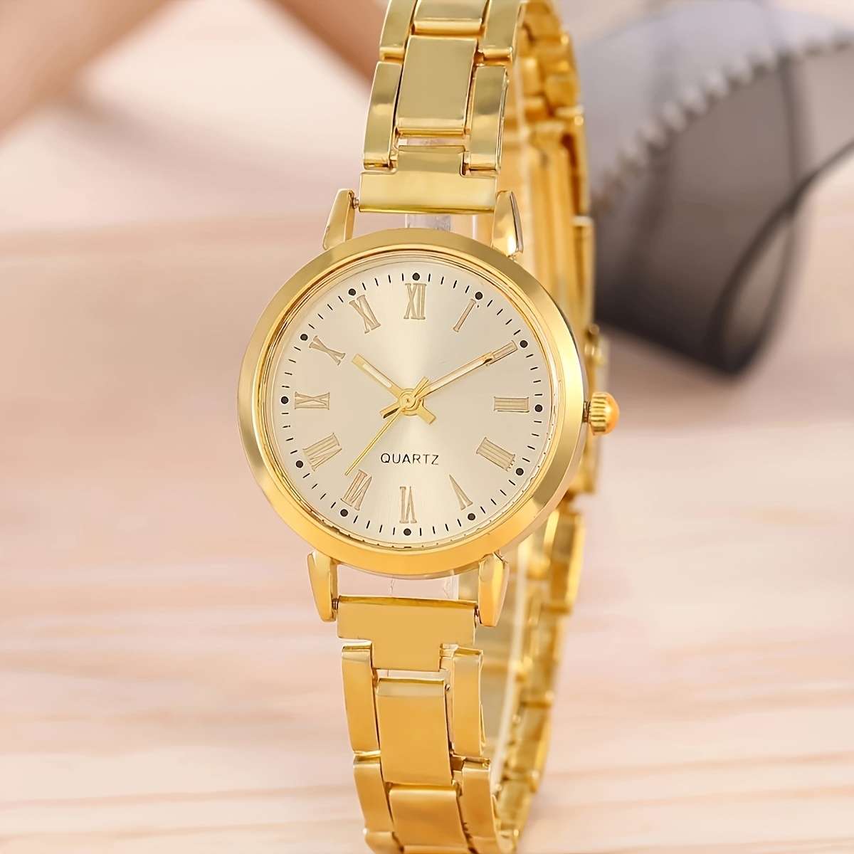 4Pcs Minimalist Roman Numeral Quartz Watch Bracelet Combo Model Golden