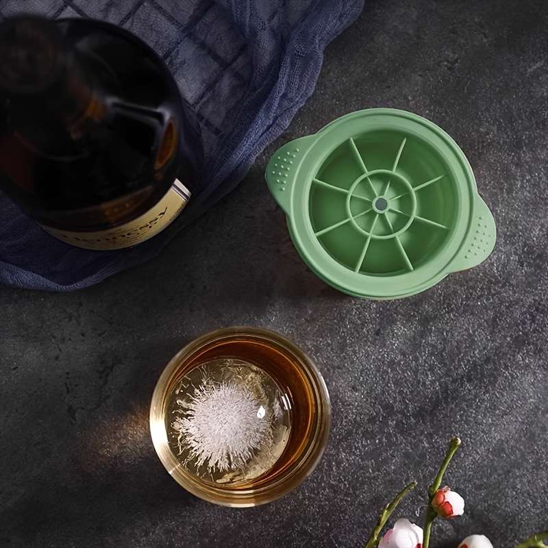 Ice Molds Color Random Color 2 Packs